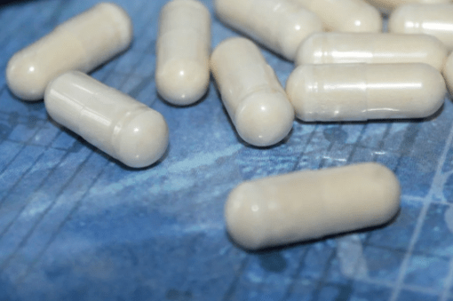 Binili ni Anna ang mga capsule ng Nexaslim kasunod ng halimbawa ng isang kaibigan